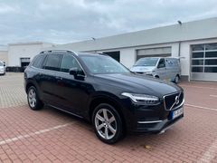 Fahrzeugabbildung Volvo XC90 D5 AWD*AT* MOM*STHZ*7-Si*Mietkauf o. Schufa