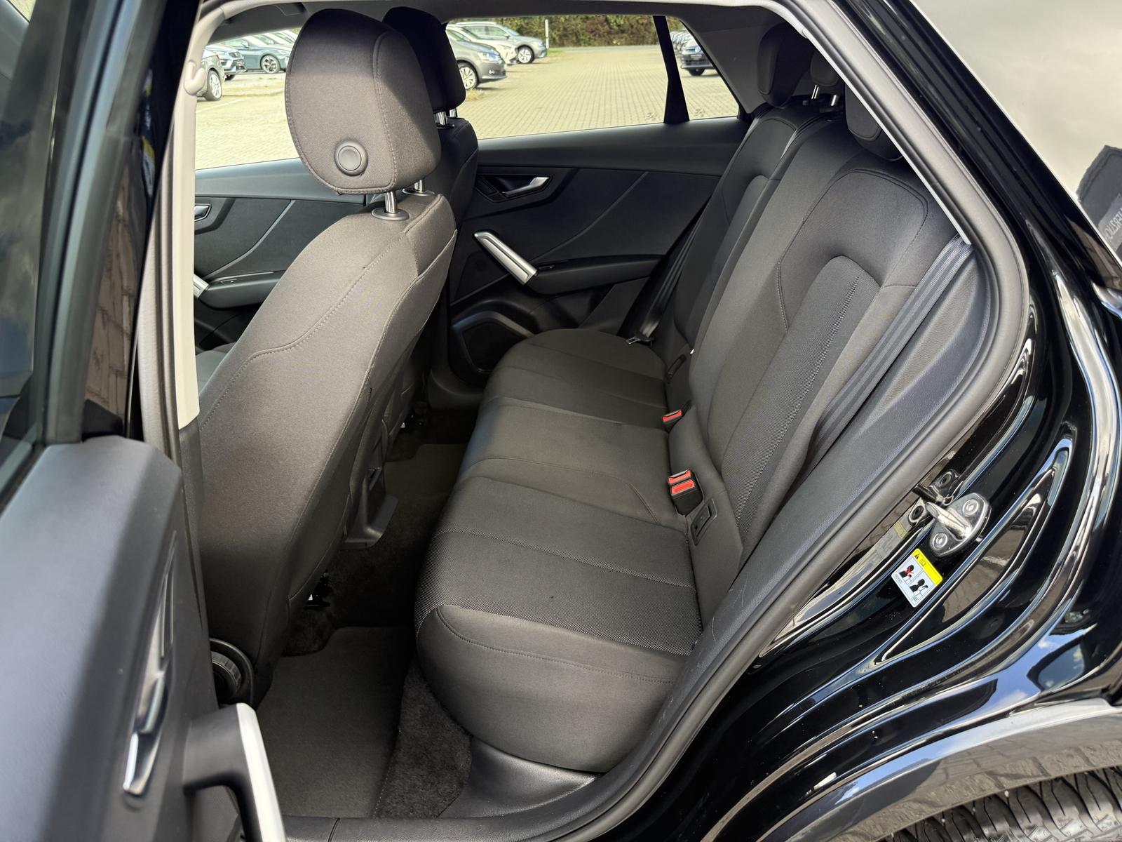 Audi Q2 35 TFSI Advanced,R-Kamera,Kessy,Navi,2-Zonen