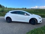 Opel Astra GTC 2.0 CDTI ecoFLEX ECOT Edition S/S ... - Opel Astra aus 2012 mit Diesel-Antrieb: Limousine