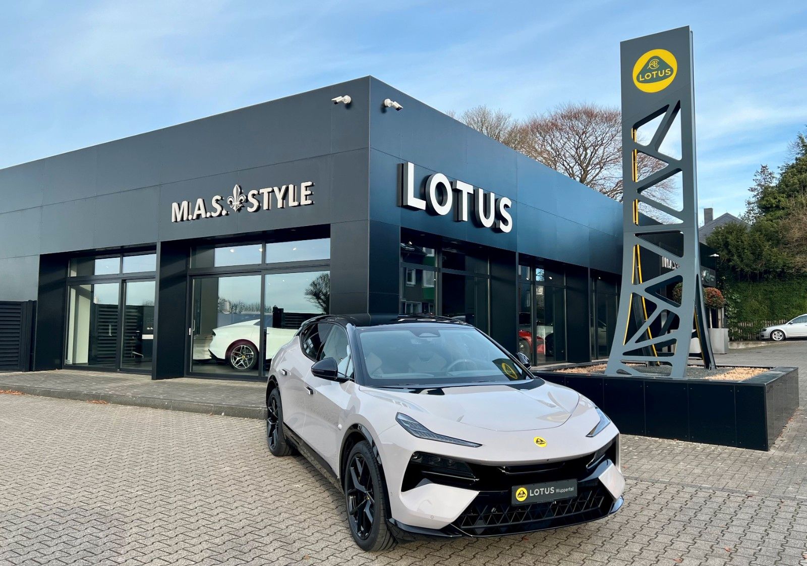 Fahrzeugabbildung Lotus Eletre 600 Business AHK sofort lieferbar