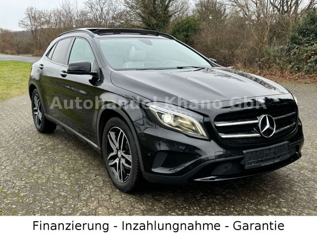 Mercedes-Benz GLA 200 GLA -Klasse GLA 200 AUTOMATIK-PANO