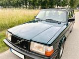 Volvo 240 GLT Kombi - Voll, Klima, Restauriertem Zstd. - Volvo Oldtimer mit Benzin-Antrieb: Kombi