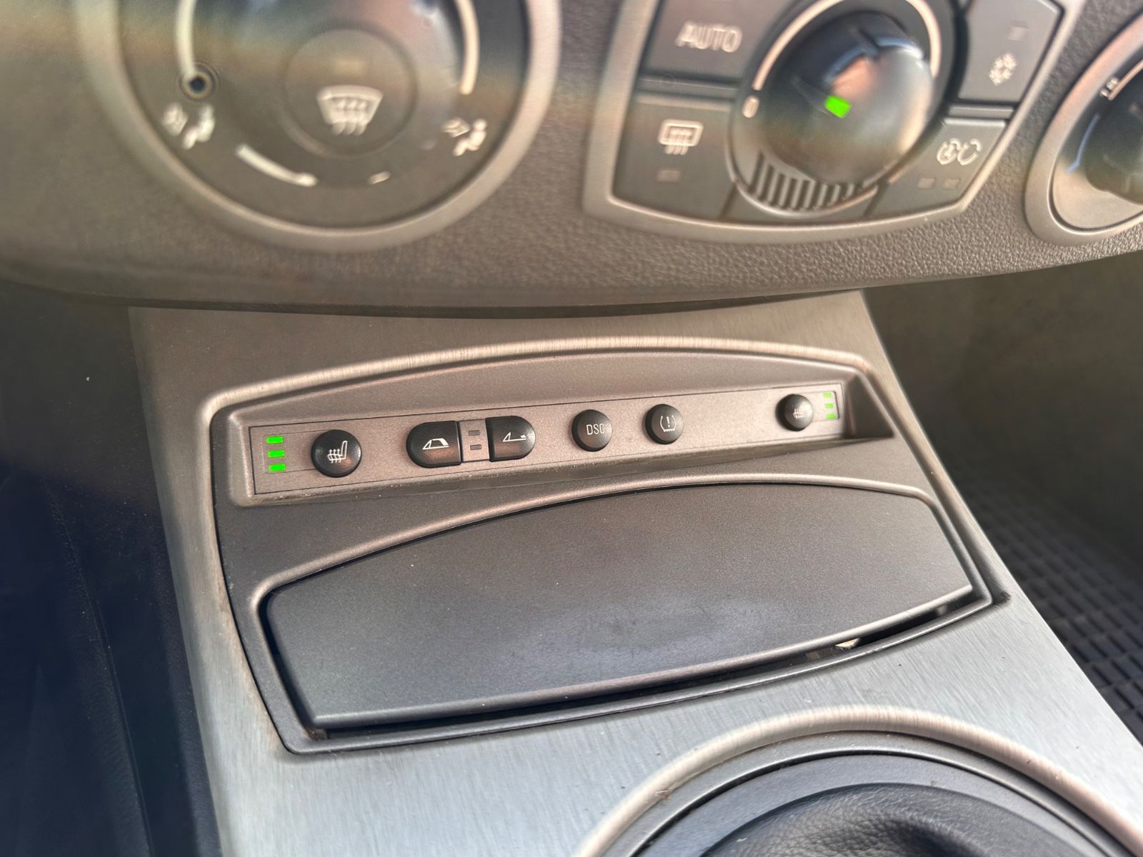 Fahrzeugabbildung BMW Z4 Roadster 2.2i Xenon/Leder/GRA/HiFi/PDC/Klima