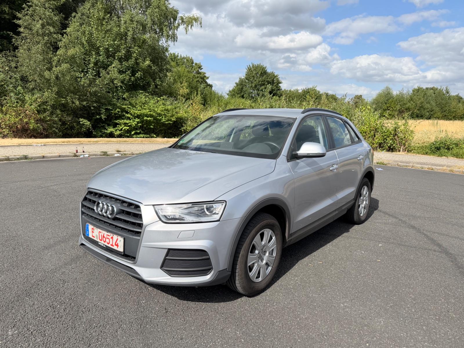 Audi Q3 Sport S-line Fahrwerk Scheckheft Klima Tempom