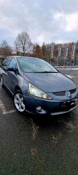Mitsubishi Grandis Limousinenversion - Mitsubishi Grandis mit Diesel-Antrieb