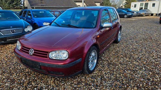 Volkswagen Golf 1.6