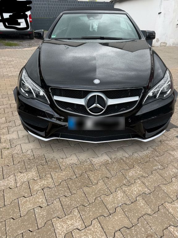 Image of Mercedes-Benz E 200