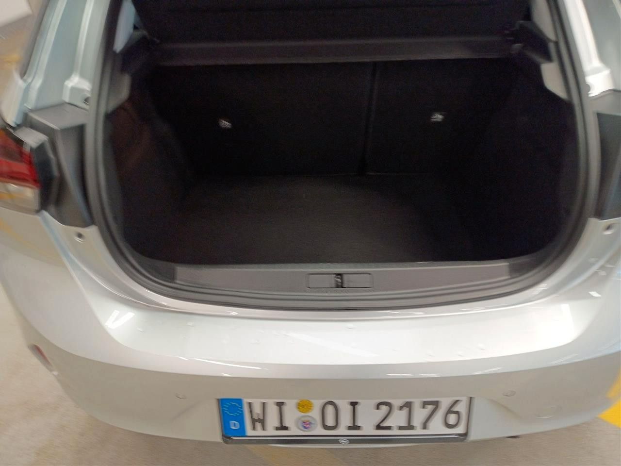 Fahrzeugabbildung Opel Corsa F Edition/Parkpilot/Allwetter/SHZ!