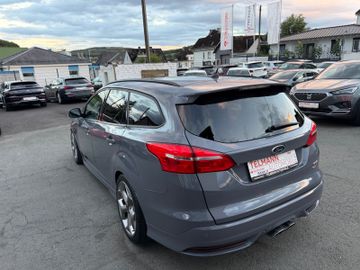 Ford Focus - 5