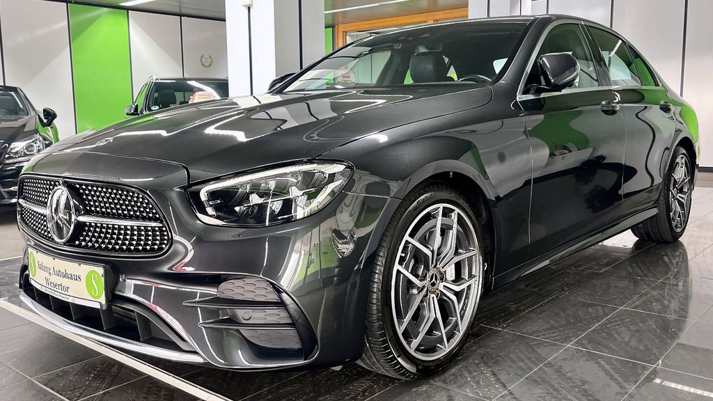 Image of Mercedes-Benz E 220
