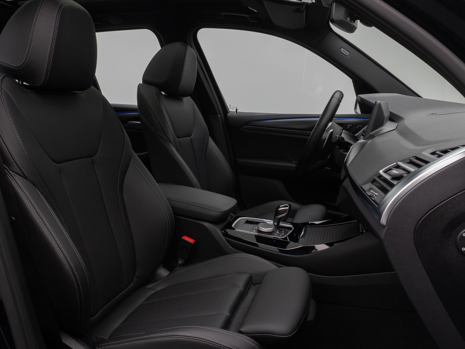 Fahrzeugabbildung BMW X3 xD20i M Sport Panorama Kamera HiFi DAB 19Zoll