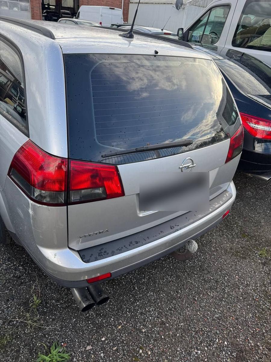 Opel Vectra 2006 — двигун