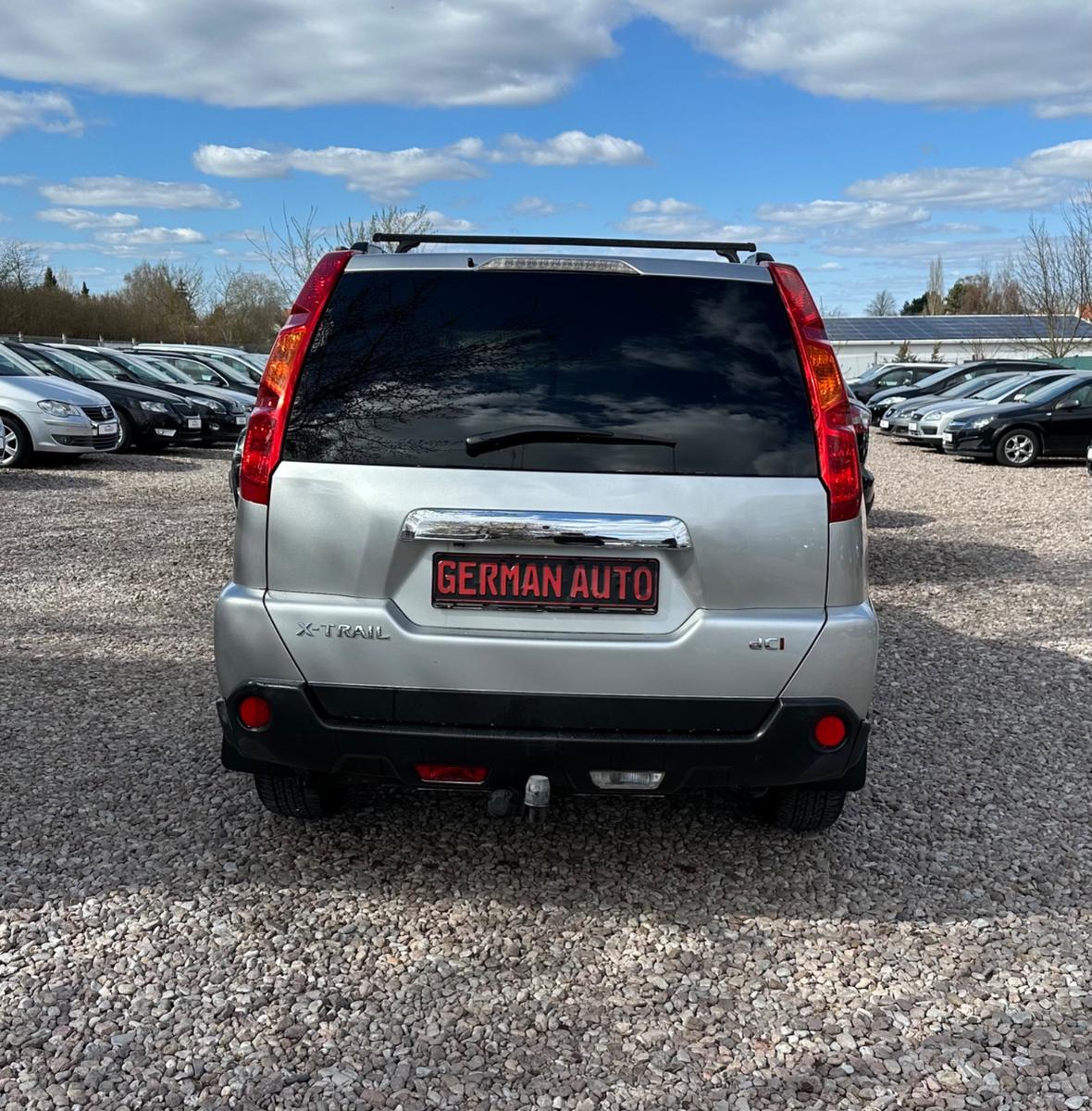 NISSAN X-TRAIL LE 4X4 2.0 DCi 173CH BVM - TOIT OUVRANT PANORAMIQUE - VOLANT EN CUIR - CT à jour