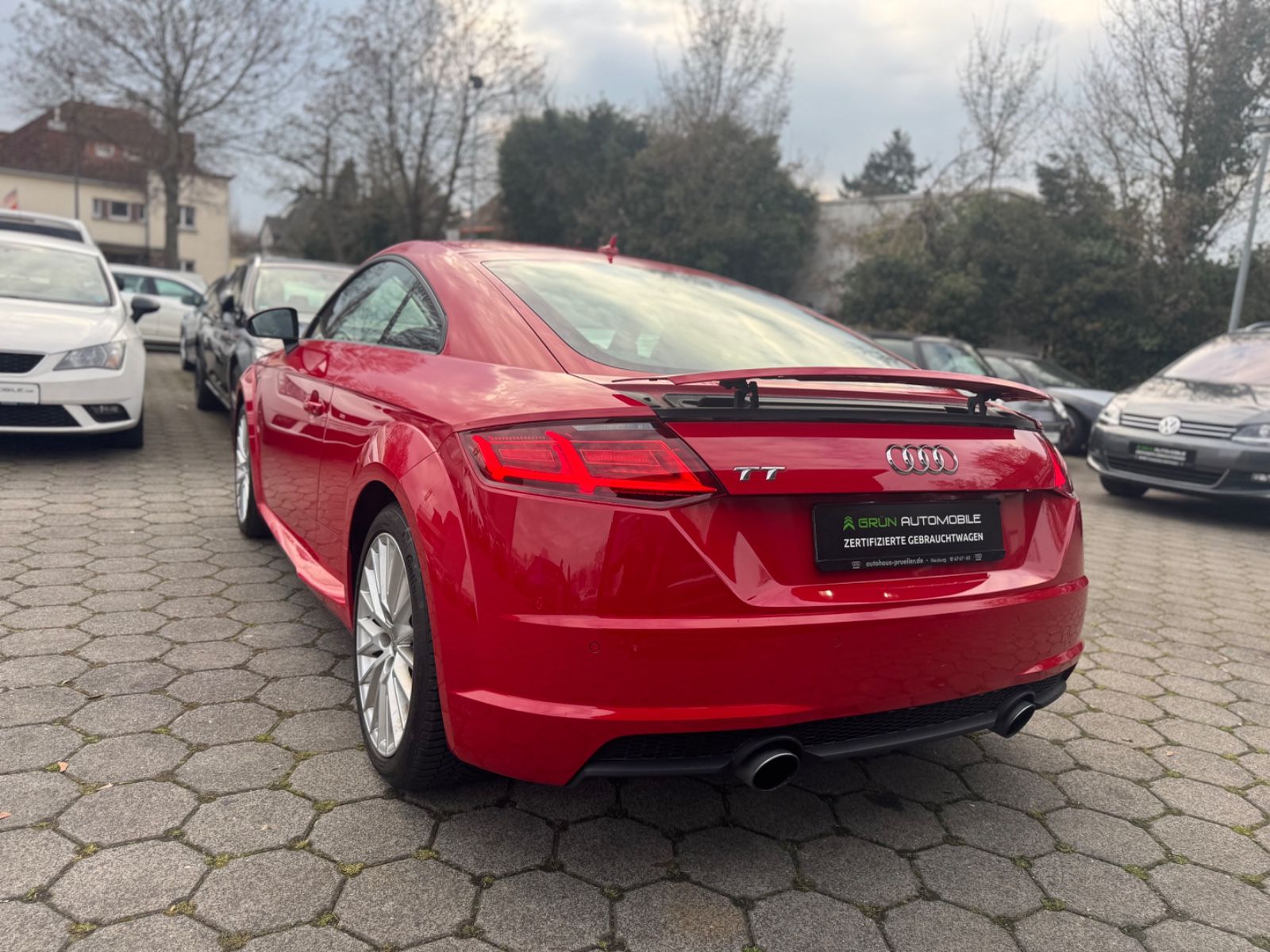 Fahrzeugabbildung Audi TT Coupe 1.8 TFSI S-Line*LED*Teilleder*Bi-Xenon