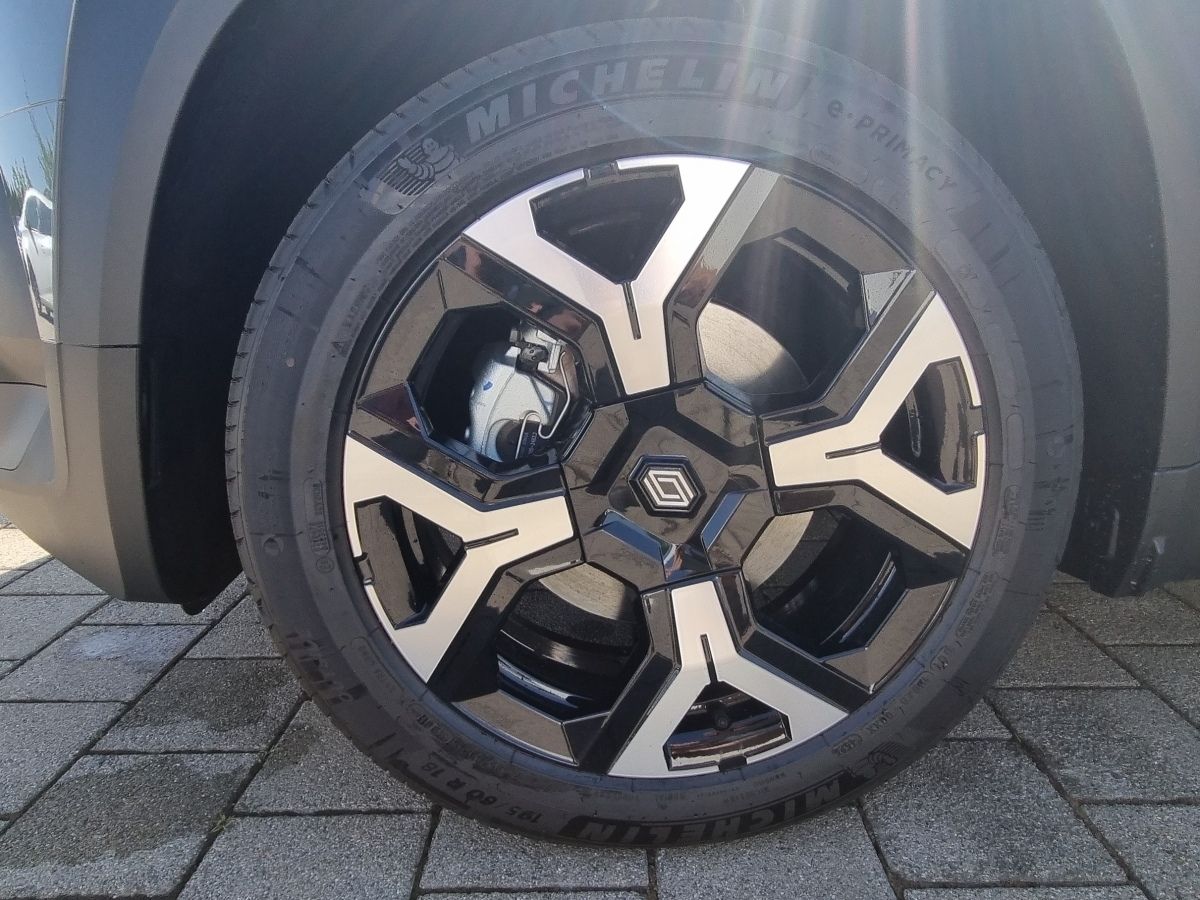 Fahrzeugabbildung Renault R 4 E-Tech elektrisch Techno 150 Comfort Range