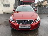 Volvo XC60 D4 Aut. Kinetic *AHK*Navi*SHZ*Tempomat* - rote Volvo XC60