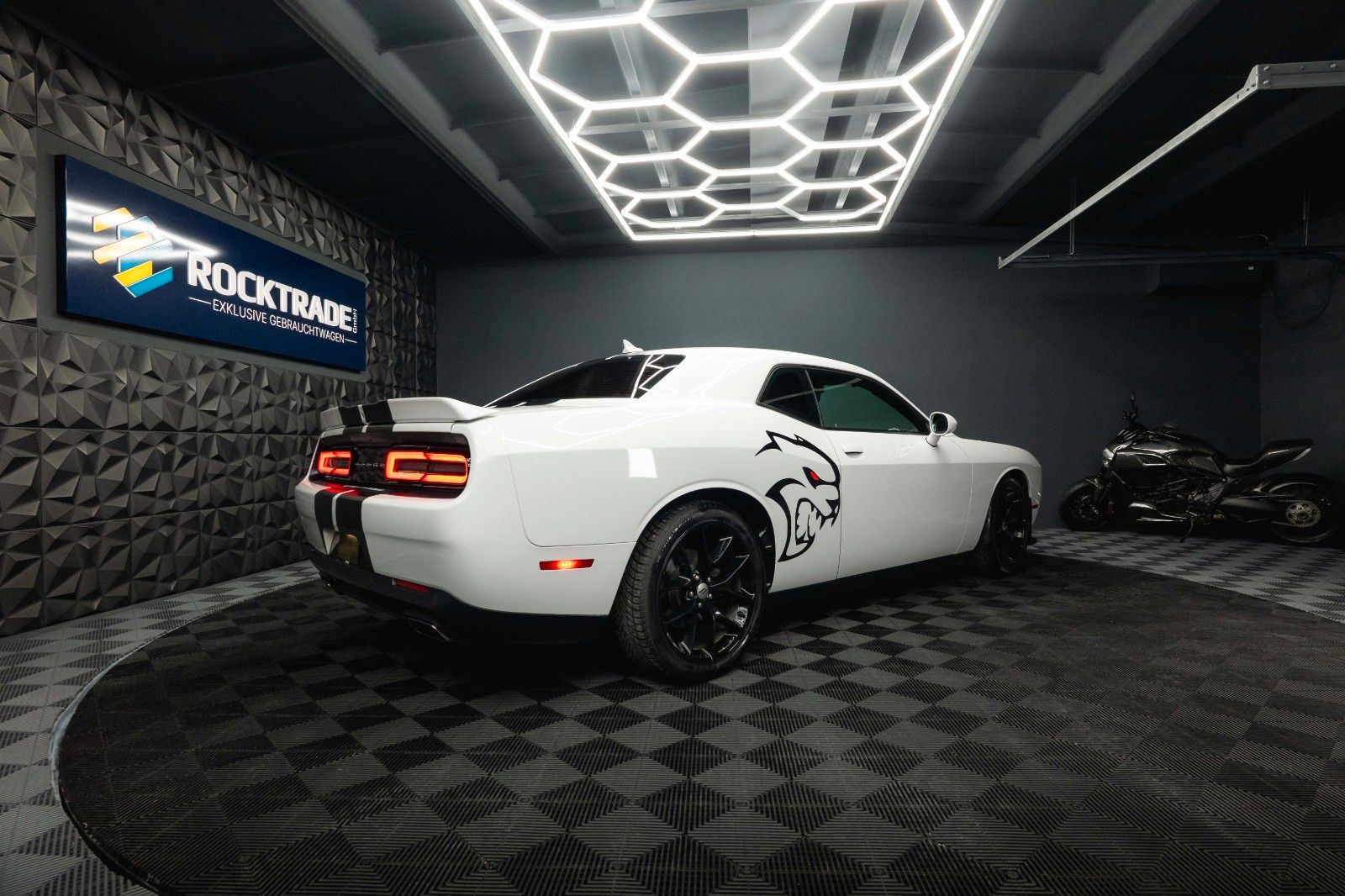 Fahrzeugabbildung Dodge Challenger 3.6 V6 GT Performance SRT Styling