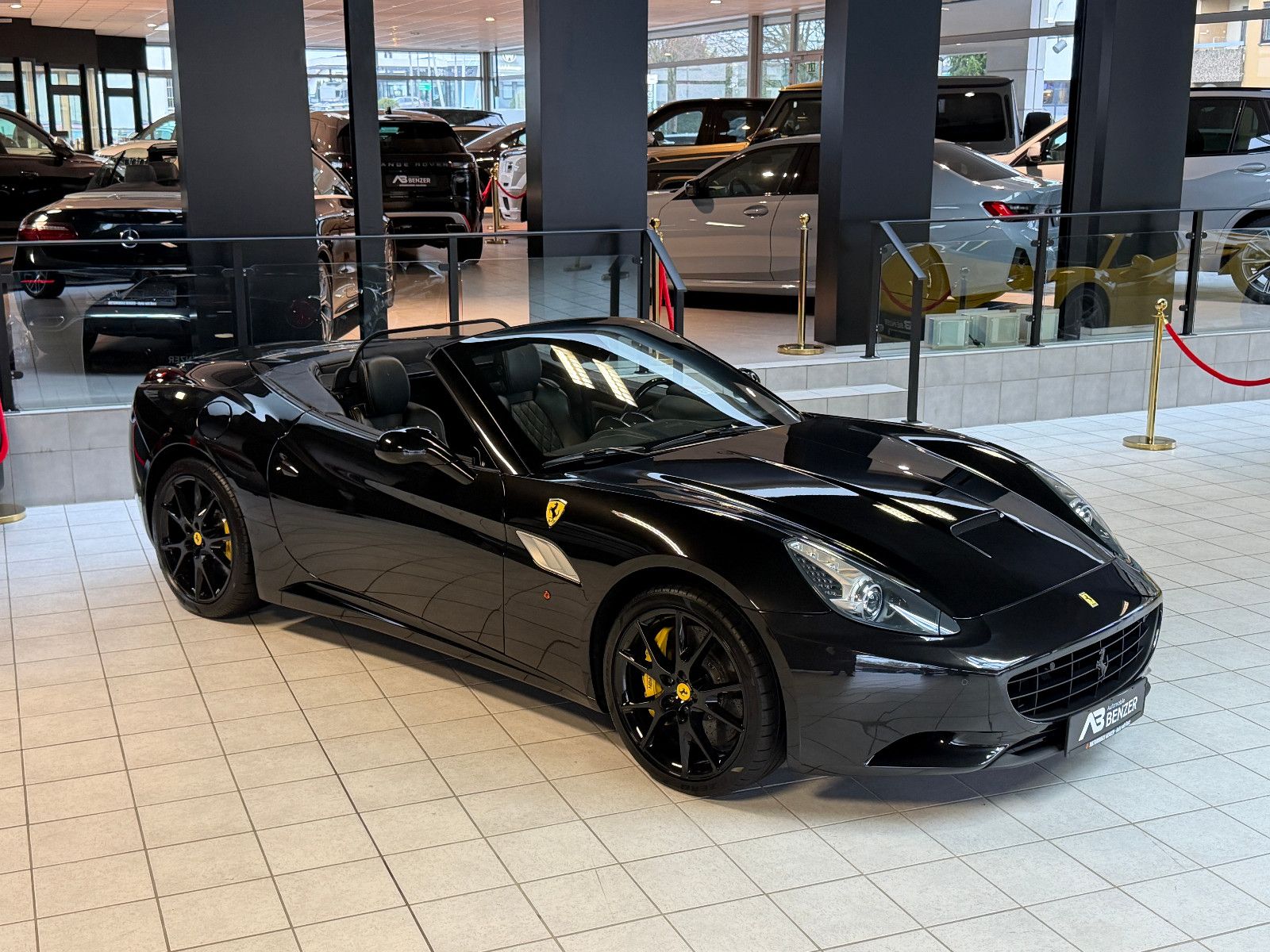 Fahrzeugabbildung Ferrari California 30 V8 /CARBON/KAM/LED-LENKRAD/TOP