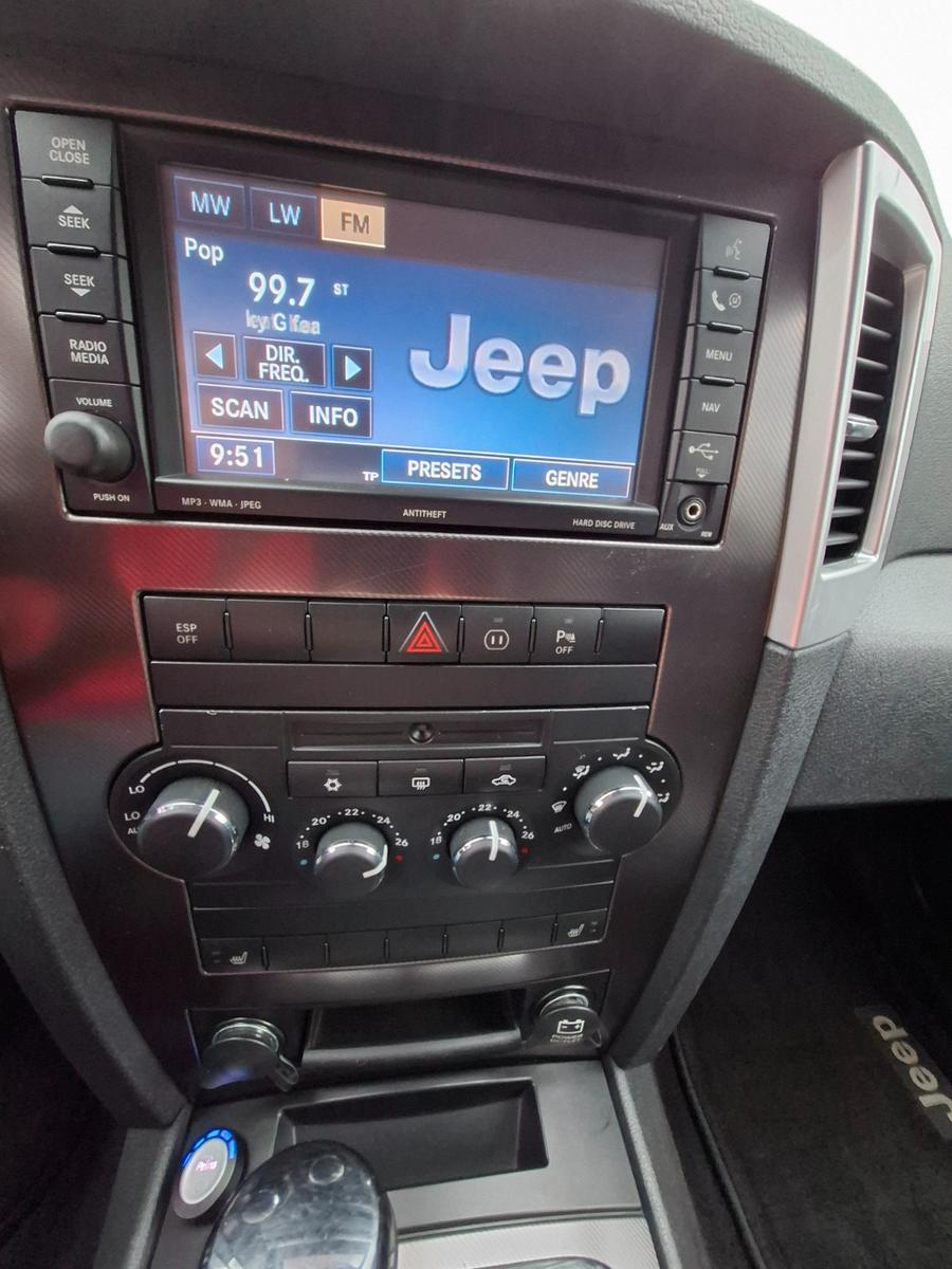JEEP GRAND CHEROKEE SRT8 6.1 V8 HEMI BVA | 426 ch | 4X4 | PACK SPORT | VOLANT EN CUIR