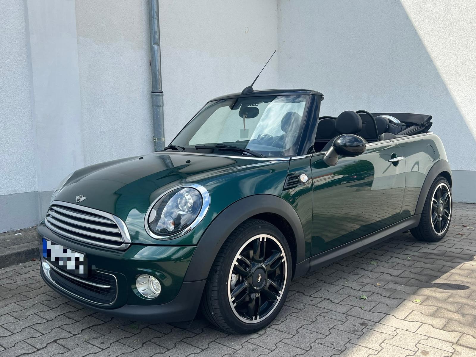 MINI Cooper Cabrio Automatik *LEDER+NAVI+EURO6* 2015