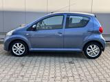 Toyota Aygo AYGO Team/Automatik/Klima/ZV/neu Hu+Au - blaue Toyota Aygo (X)
