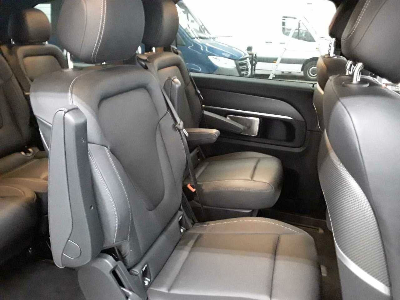 Fahrzeugabbildung Mercedes-Benz V 300 d 4MATIC EXCLUSIVE AMG Panorama AHK2,5to