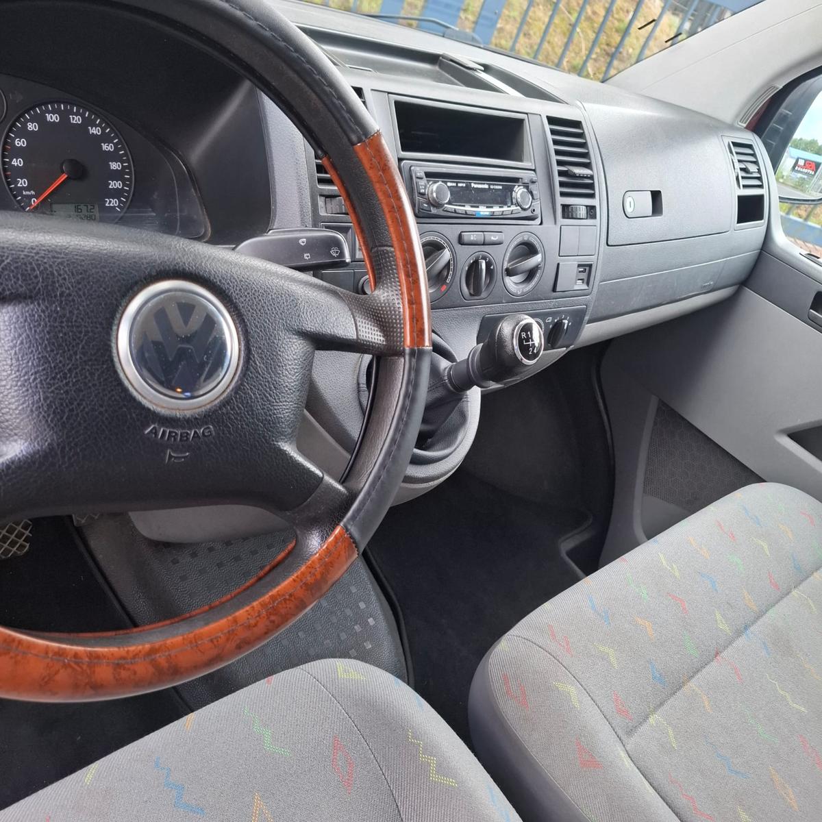 Volkswagen T5 Wohnwagen Umbau