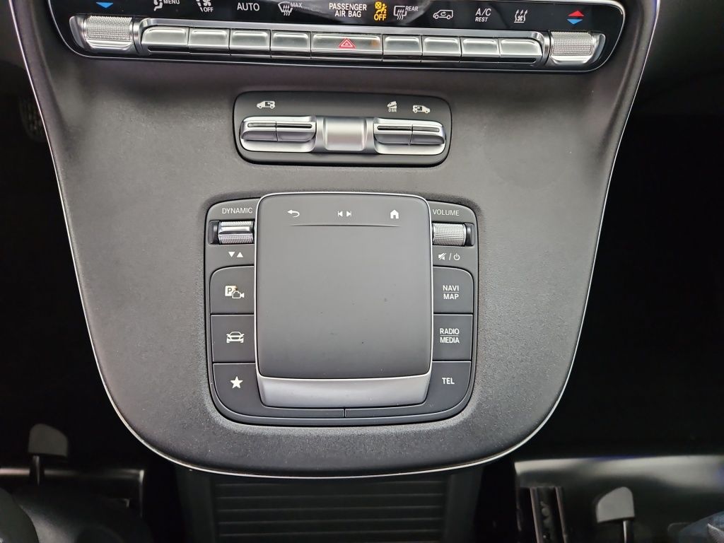 Fahrzeugabbildung Mercedes-Benz V 300 d Avantgarde extralang 4x4 8 Sitze ele. ST