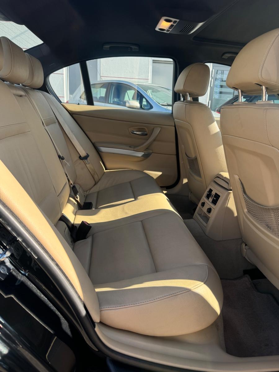 BMW 325i 218CH M SPORT
