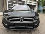 Volkswagen Passat Variant Business NAVI-AHK-VIRTUAL-ACC - VW Passat Variant Gebrauchtwagen in München