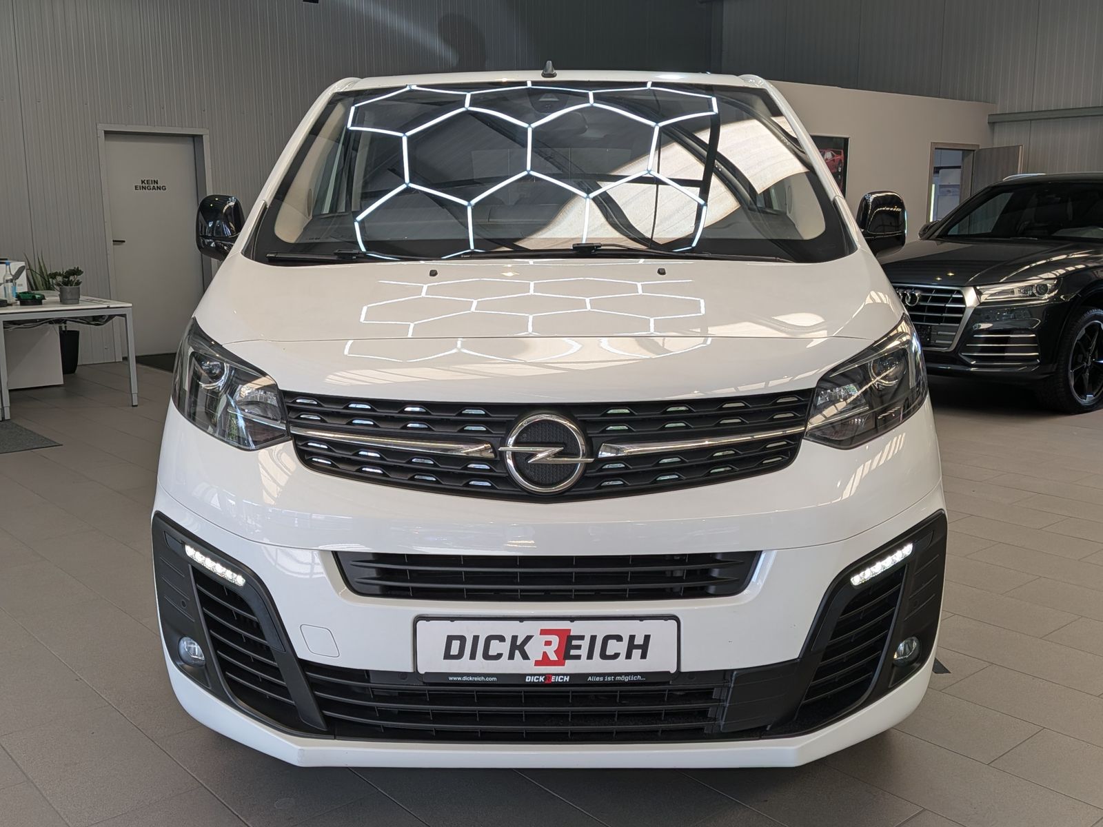 Fahrzeugabbildung Opel Zafira Life M 2.0Aut. LED*CAM*HUD*ACC*AHK*8-SITZ