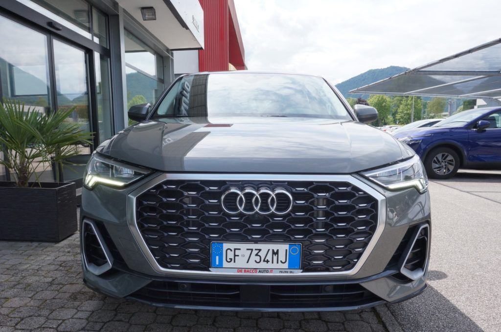 Audi Q3 SPB 45 TFSIe S tronic S line PLUG-in imagem 2