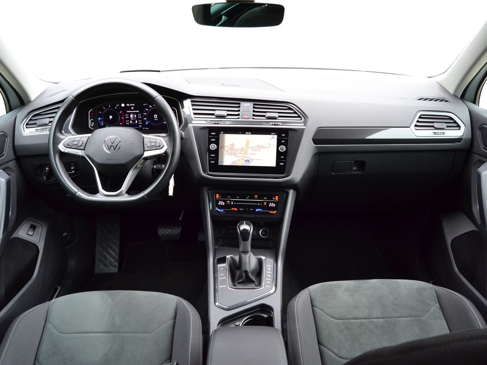 Tiguan 1.5 TSI 150 PS DSG Elegance AHK/SPORT-PAK