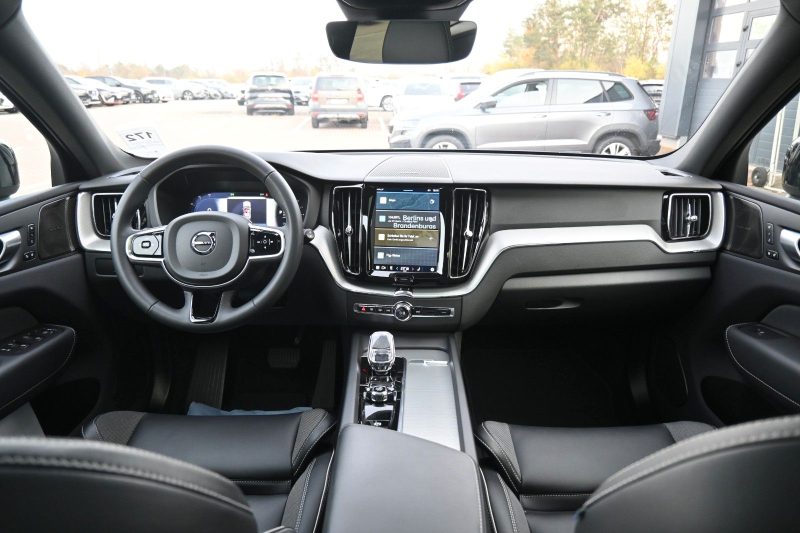 Fahrzeugabbildung Volvo XC60 B4B Plus Dark*LED*STHZ*H&K*PANO