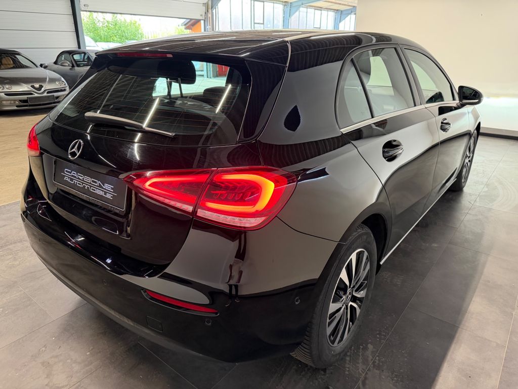 Mercedes-Benz A 180 — fotografia 2