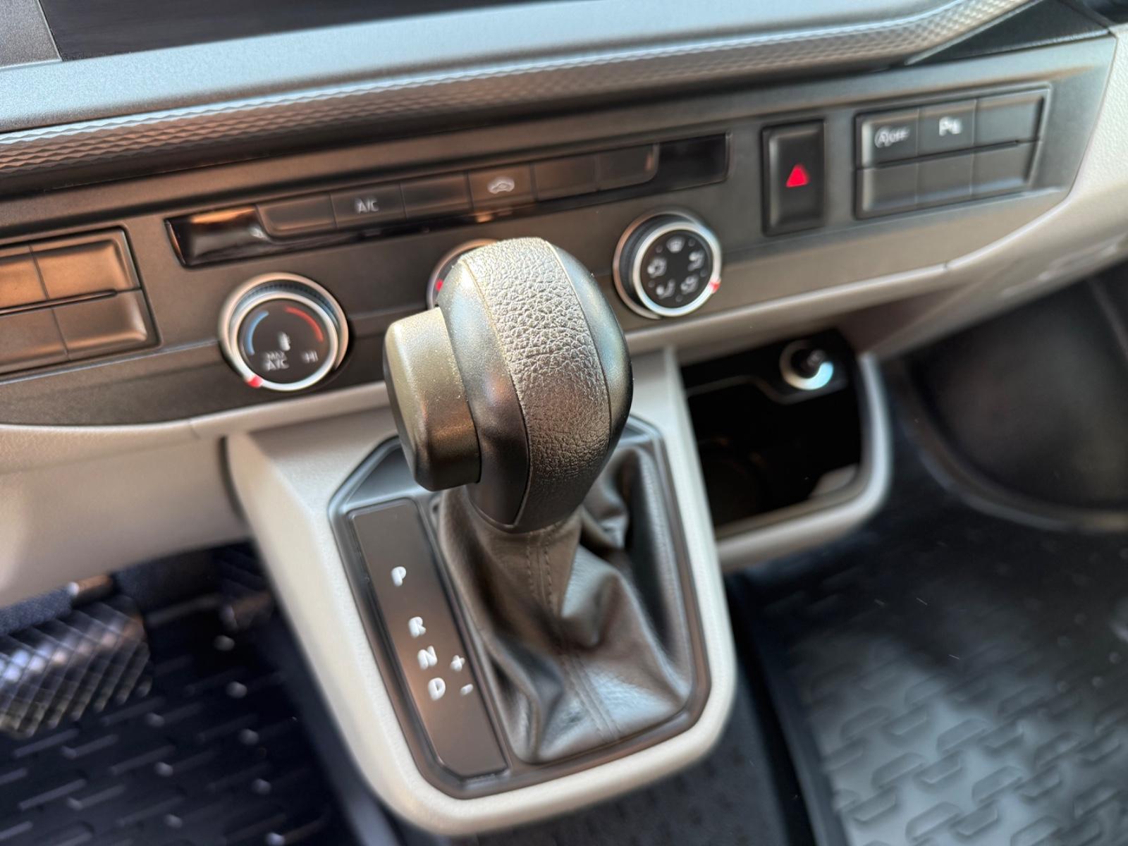 Volkswagen T6.1 Transporter DSG LED ACC NAVI SORTIMO STDHZ