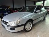 Opel Omega-B 2.0*NUR 90TKM*AUTOMATIK*TÜV NEU*2.HAND* - Opel Omega B mit Benzin-Antrieb