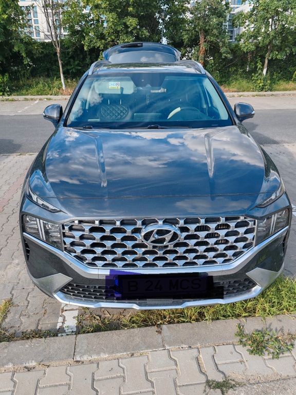 Image of Hyundai SANTA FE