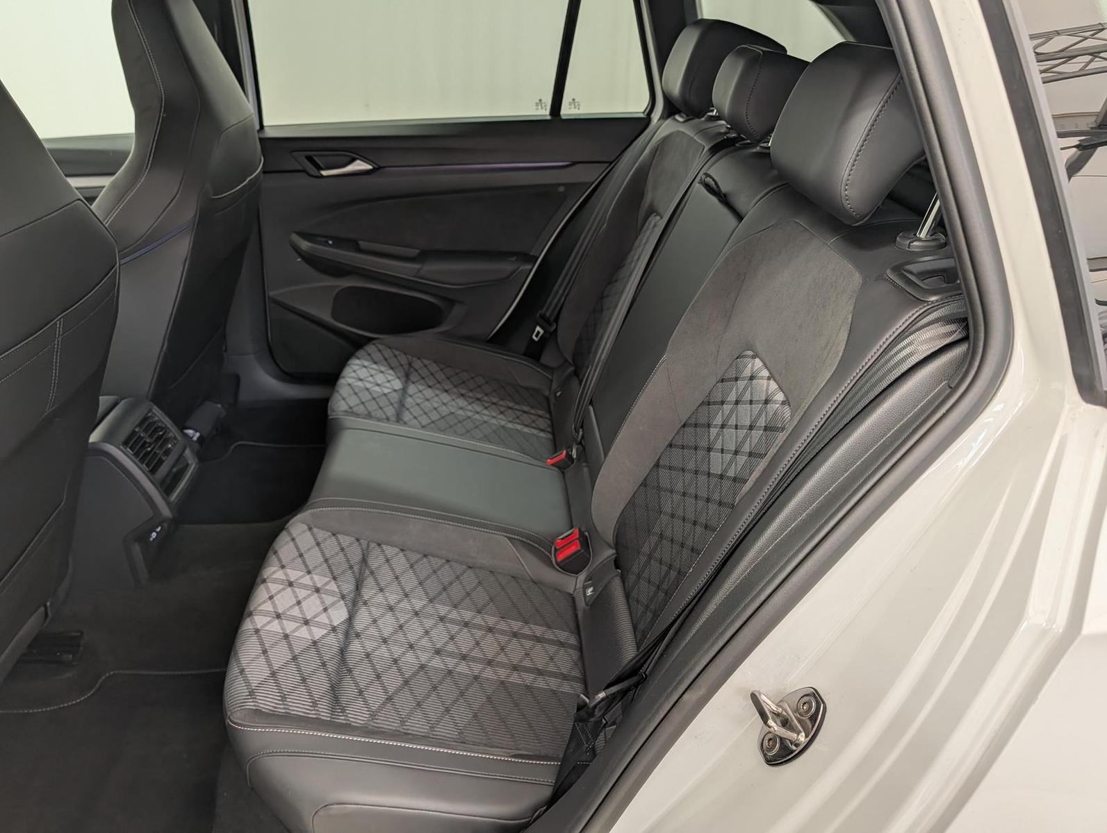 Volkswagen Golf Variant 1.5 eTSI DSG R-Line ACC Winter Kam., миниатюра 27