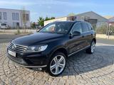 Volkswagen Touareg R-Line 3.0 V6 TDI Vollausstattung - VW Touareg Gebrauchtwagen in Nürnberg