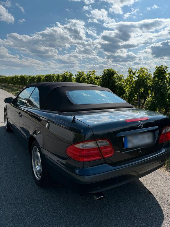 Mercedes-Benz CLK 200