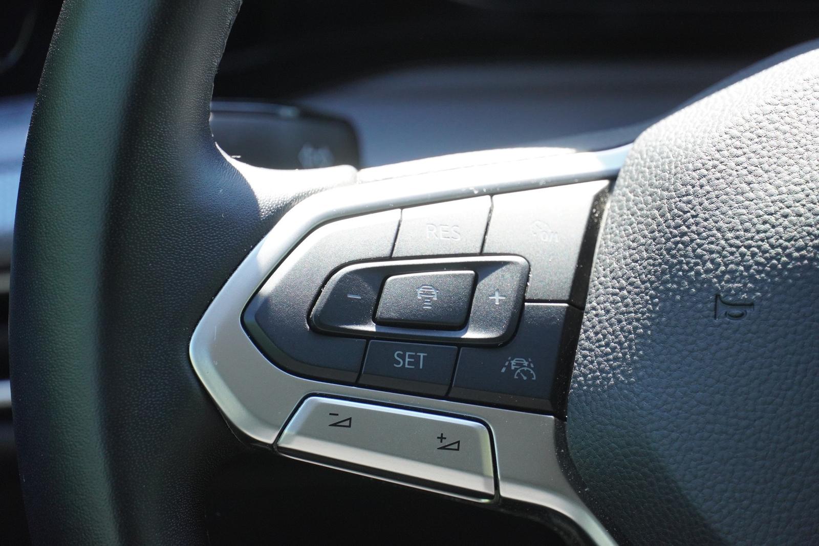 Volkswagen Golf VIII 1.5 TSI Active LED ACC Standheizung, миниатюра 17