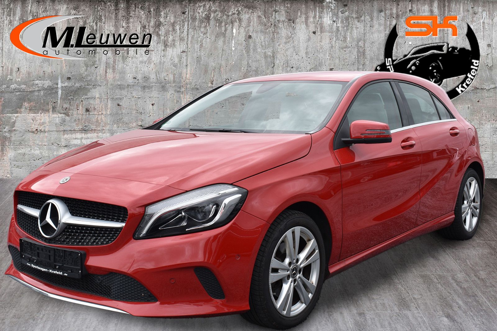 MERCEDES-BENZ A 220 4Matic 7G-TRONIC Urban *NAVI*17" ALU*PDC*