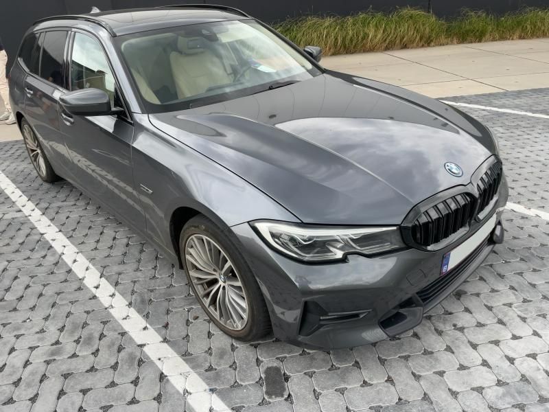 BMW 330 e Touring Sport Line xDrive /€14.999 netto /