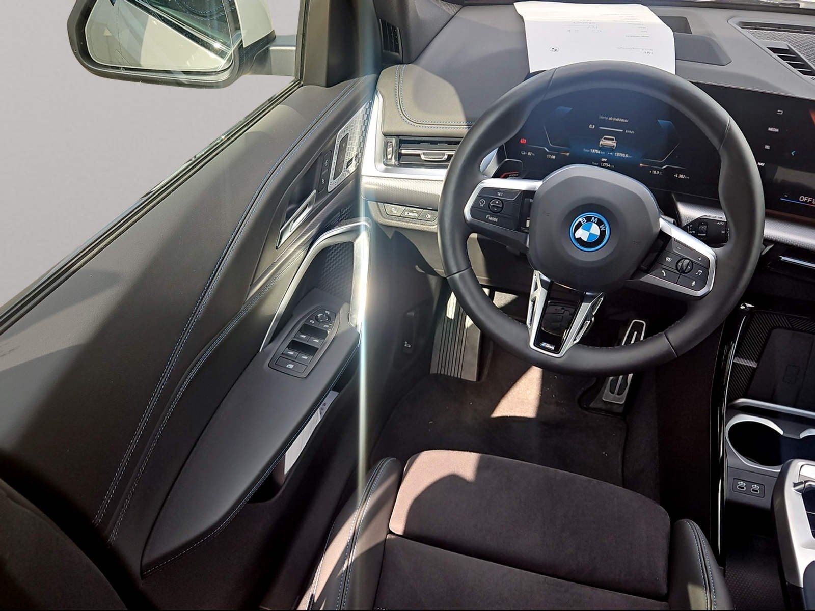 BMW iX1 - Bild 14