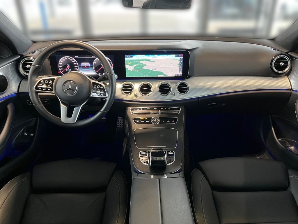 Fahrzeugabbildung Mercedes-Benz E 450 4M Avantg. AHK SDHZ ACC LED Schiebe. 360°