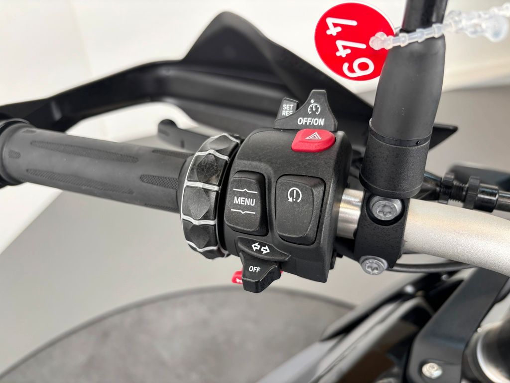 Fahrzeugabbildung BMW F 900 GS *1. HAND *DYNAMIK PAKET