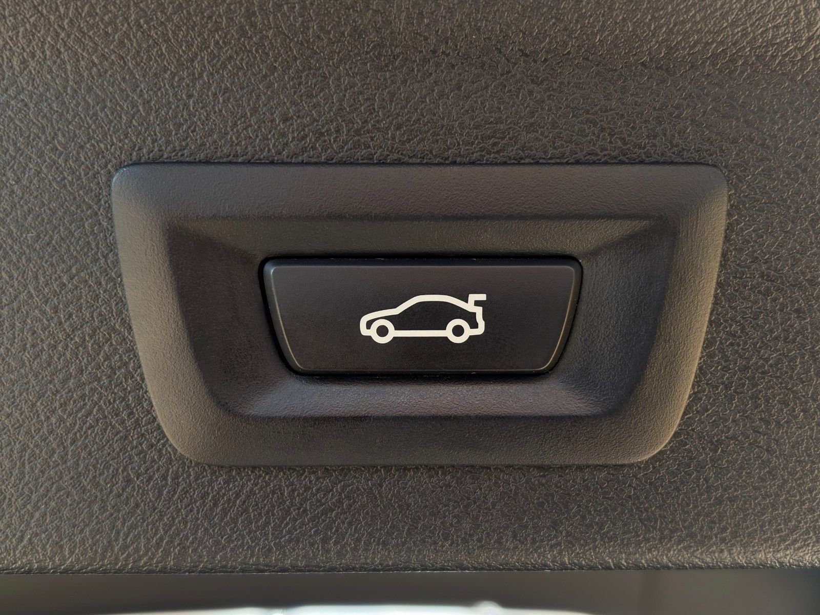 Fahrzeugabbildung BMW X3 xDrive30d M Sport LcProf. Pano Kamera Temp.