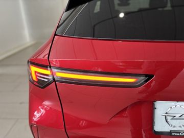 Fotografie des Opel Astra Sports Tourer 1.2 Turbo GS Tech-Paket