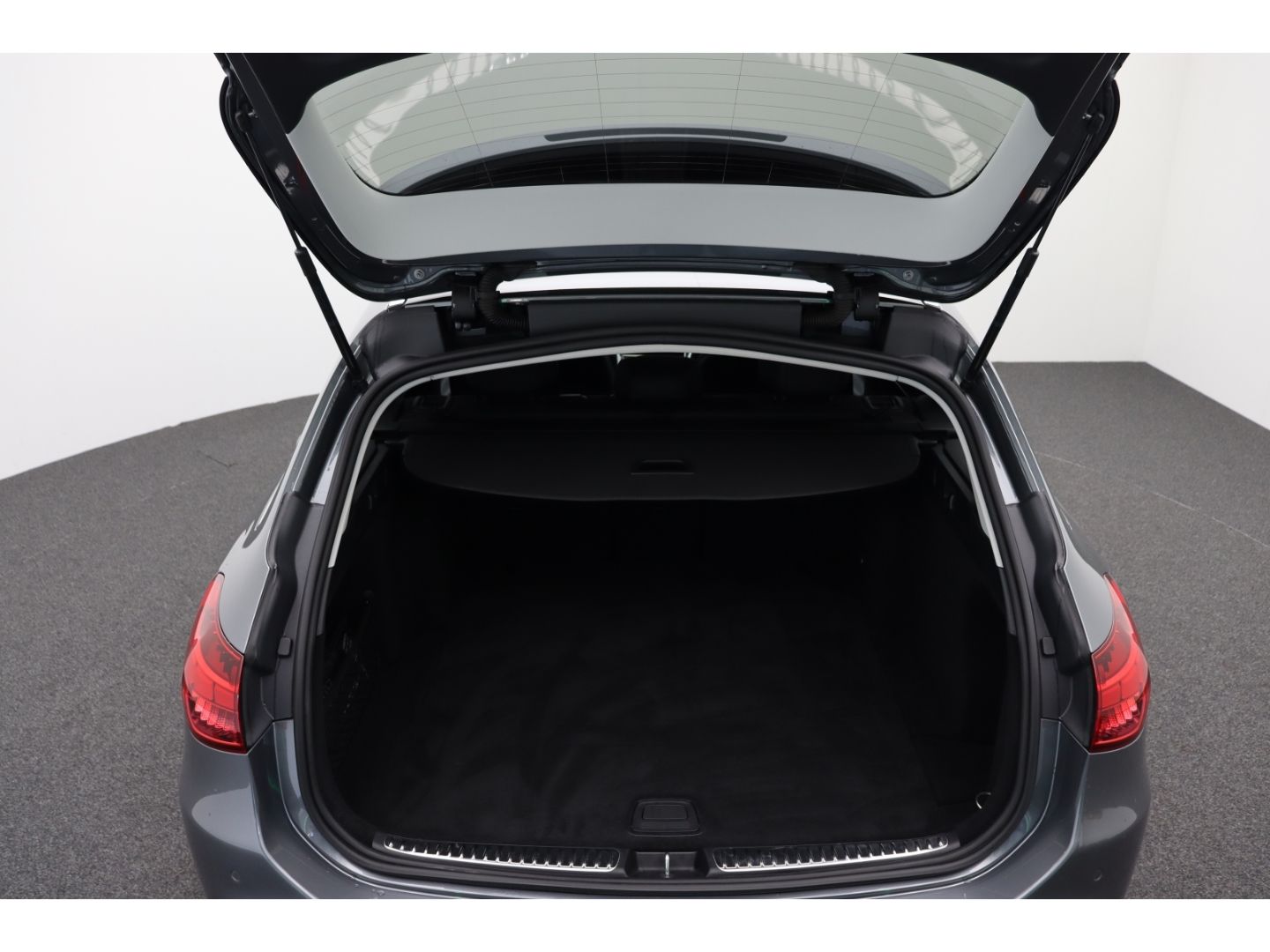 Fahrzeugabbildung Mercedes-Benz C 200 T-Modell LED ACC Digital Cockpit Soundsyst